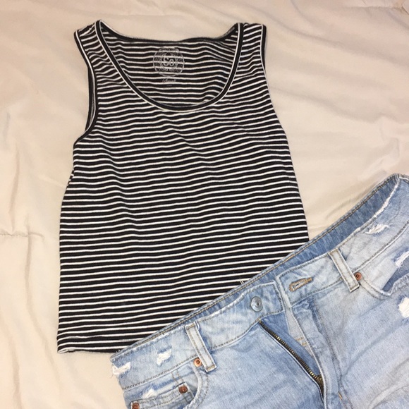 SO Tops - Crop Top - Size Small
